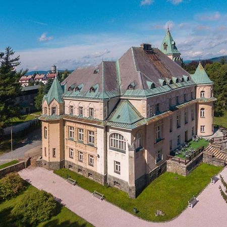 Hotel Vetrov Vysoké nad Jizerou エクステリア 写真